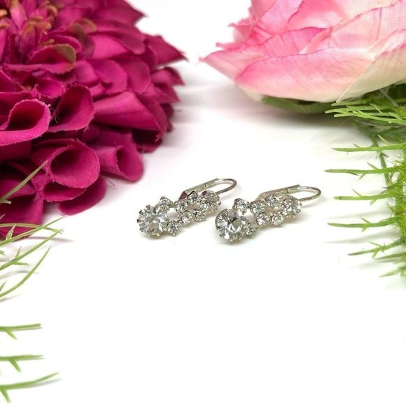 VINTAGE⚜️Crystal Cluster Drop Euro Hoop Earrings - Picture 5 of 8